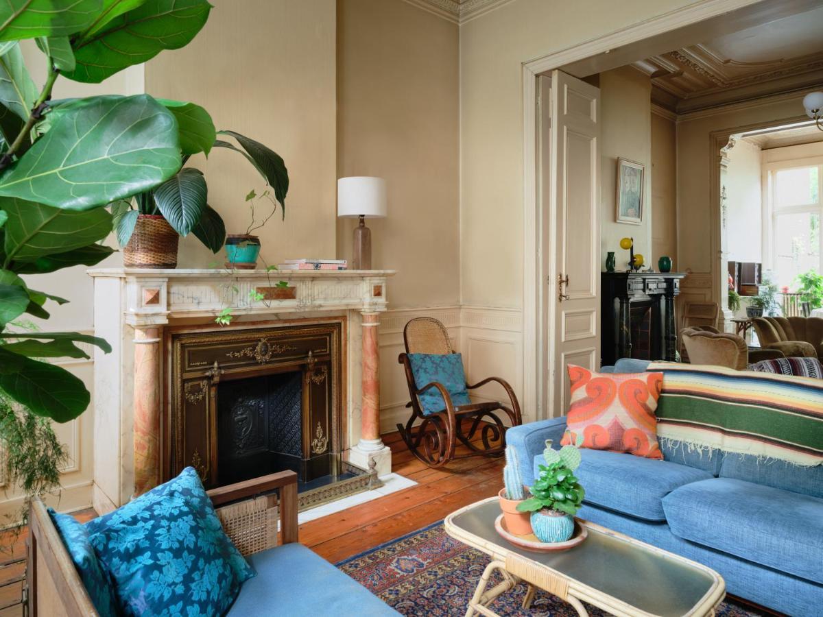 Charming And Spacious House With Leafy Private Garden Close To Historical Center Of Apartment *